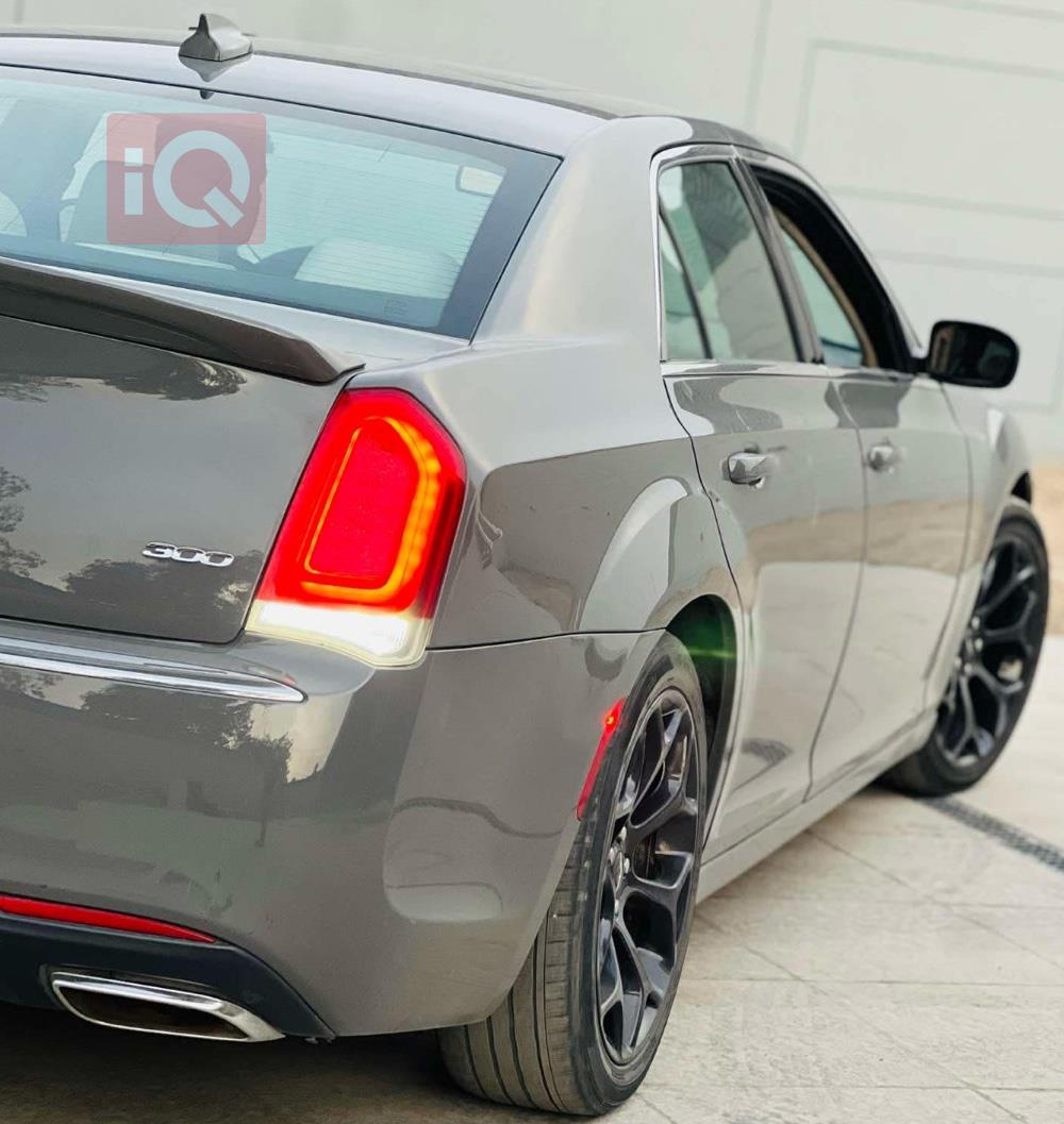 Chrysler 300